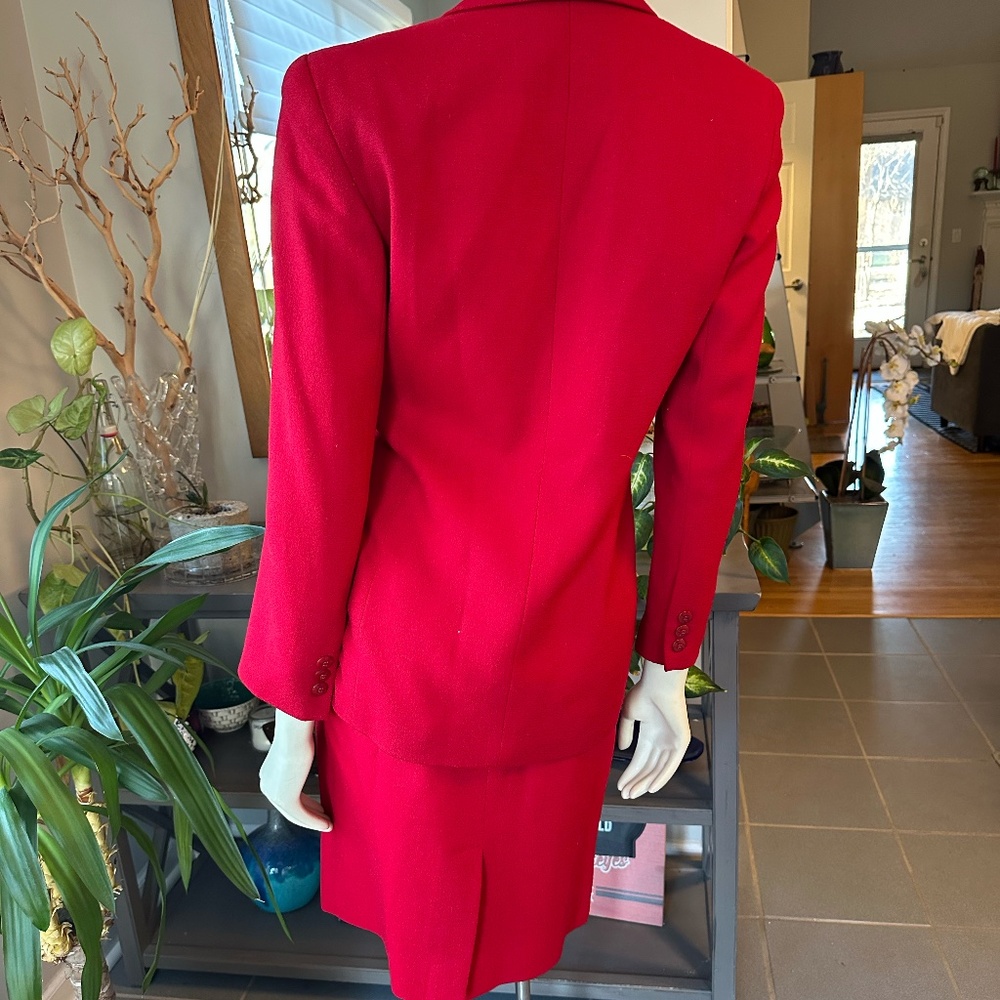 Talbots Petite Red Wool Suit ~ Jacket Sz 2 Skirt Sz 4 - Picture 3 of 13